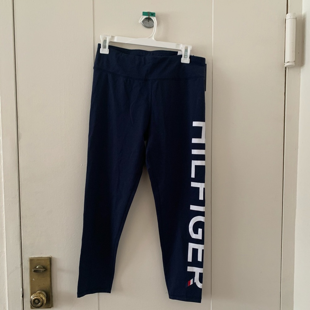 Athletic leggings